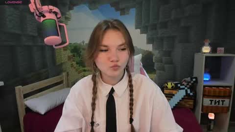 Lisa online show from 02-11-25, 09:03