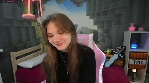 Lisa online show from 02-13-25, 05:33