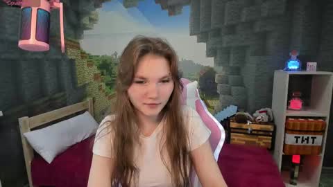 Lisa online show from 02-17-25, 09:08