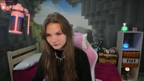 Lisa online show from 02-20-25, 12:19