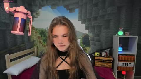 Lisa online show from 02-27-25, 05:36