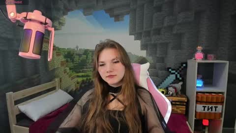 Lisa online show from 02-27-25, 08:42