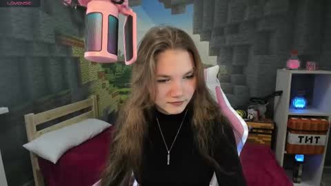 Lisa online show from 03-05-25, 05:08