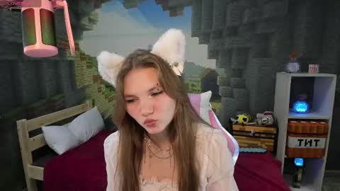 Lisa online show from 03-07-25, 08:44