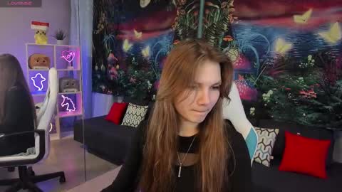 Lisa online show from 03-09-25, 03:43