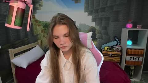 Lisa online show from 03-10-25, 06:12