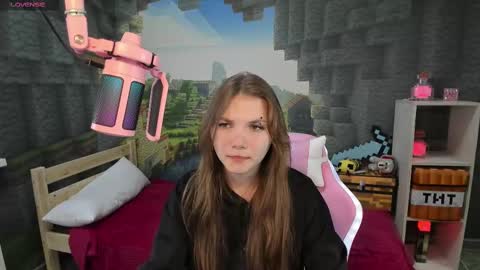 Lisa online show from 03-12-25, 09:03