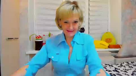 Snapshot of lisasimsx chatting on 02-23-25, 07:28 Lisasimsxs online show from 02-23-25, 07:28