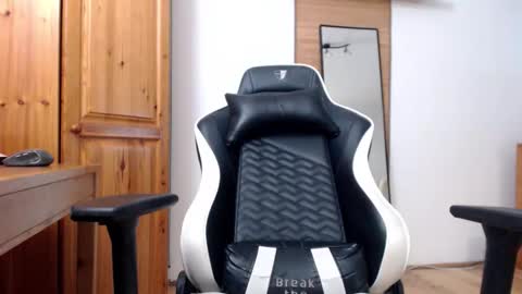 Lisaskybaby online show from 01-15-26, 09:25