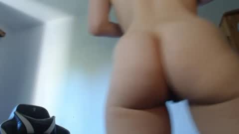 Snapshot of lisaskybaby chatting on 06-19-26, 07:01 Lisaskybaby online show from 06-19-26, 07:01
