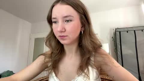 Snapshot of lisasmall chatting on 06-29-26, 02:06 lisasmall online show from 06-29-26, 02:06