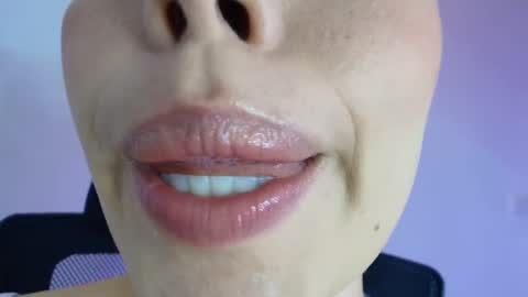 Lisbet online show from 12-21-25, 02:57