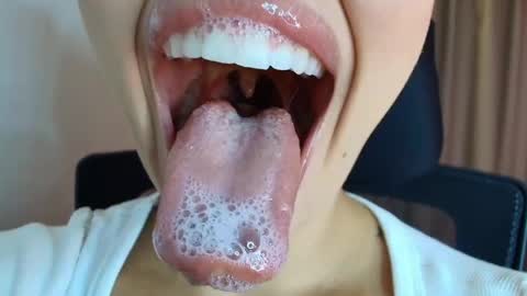 Lisbet online show from 04-13-26, 10:48