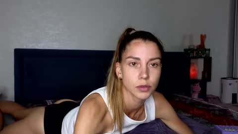 Snapshot of lisi4ka503933 chatting on 09-18-25, 04:42 Lisi4ka online show from 09-18-25, 04:42