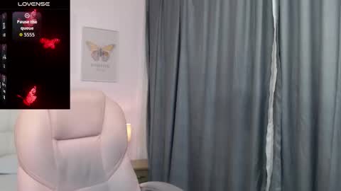 Andrea online show from 11-04-25, 02:43