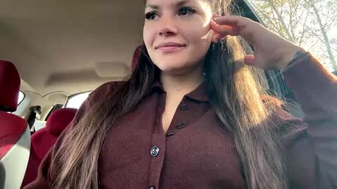 Lissa online show from 10-31-25, 09:21