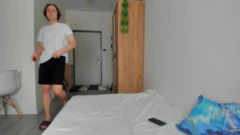 Alfie online show from 12-22-24, 07:31