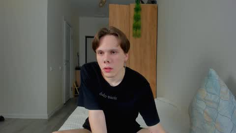 Alfie online show from 12-25-24, 02:46