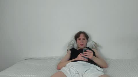 Alfie online show from 01-10-25, 04:20