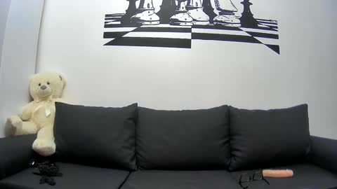 Snapshot of lissa_chriss chatting on 01-15-25, 08:37 Cleopatra online show from 01-15-25, 08:37