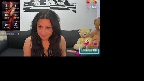 Snapshot of lissa_chriss chatting on 02-01-25, 10:13 Cleopatra online show from 02-01-25, 10:13