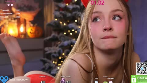 Snapshot of lissa_meooow chatting on 02-01-25, 01:30 your Liza again. Next stream Dec. 1 at 2 or 3 GMT online show from 02-01-25, 01:30