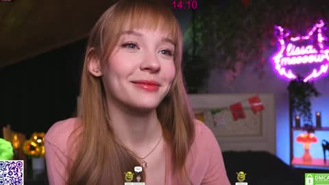 Snapshot of lissa_meooow chatting on 10-15-25, 05:29 your Liza again. Next stream Dec. 1 at 2 or 3 GMT online show from 10-15-25, 05:29