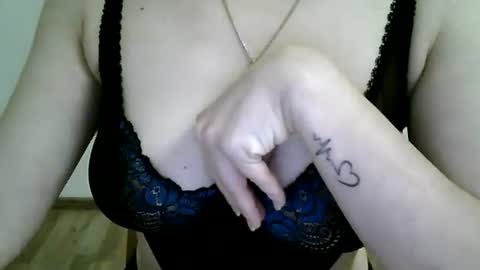 Lissa online show from 01-25-25, 09:57