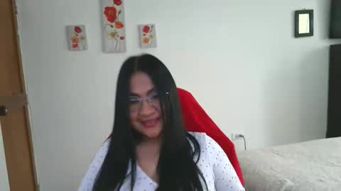 Lissafeethot online show from 04-17-26, 01:47