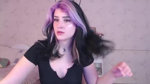 Alice Dont forget to thumbs up its very important  online show from 03-03-26, 08:42