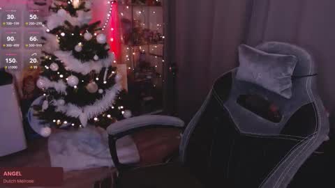 Lissa online show from 12-15-25, 04:44