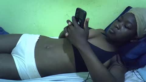 lisssa01 online show from 09-20-25, 04:13