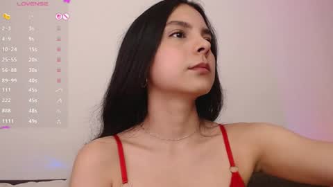 Snapshot of lissy_linda chatting on 06-16-26, 04:37 Liseth online show from 06-16-26, 04:37