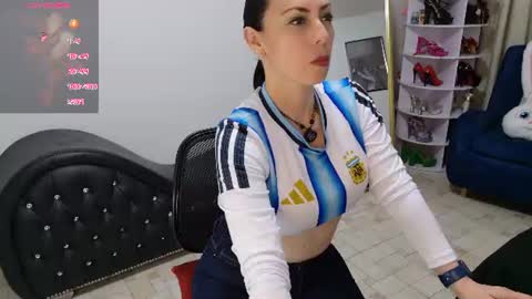 Snapshot of litas_secrets chatting on 06-16-26, 08:11 LITA a sexy milf online show from 06-16-26, 08:11