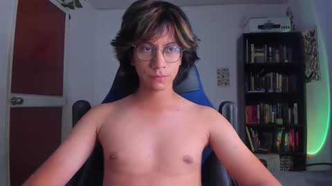 Snapshot of literateboy chatting on 02-02-26, 01:37 Literateboy online show from 02-02-26, 01:37