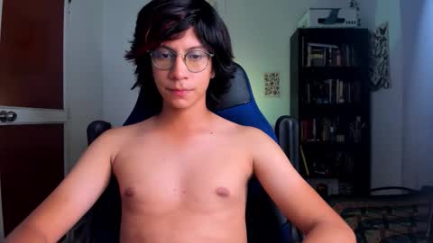 Snapshot of literateboy chatting on 02-24-26, 01:36 Literateboy online show from 02-24-26, 01:36