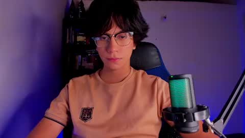 Literateboy online show from 08-06-26, 01:40