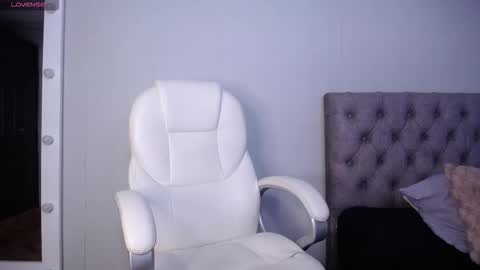 LOLA online show from 09-20-25, 08:37