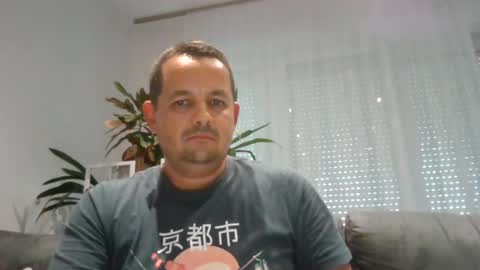 Snapshot of litlemonkey chatting on 07-20-26, 01:57 litlemonkey online show from 07-20-26, 01:57