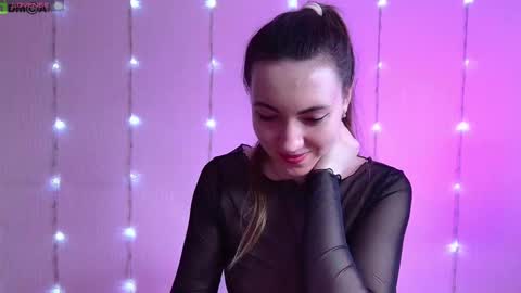 Snapshot of little___angell chatting on 02-25-26, 08:02 Tina online show from 02-25-26, 08:02