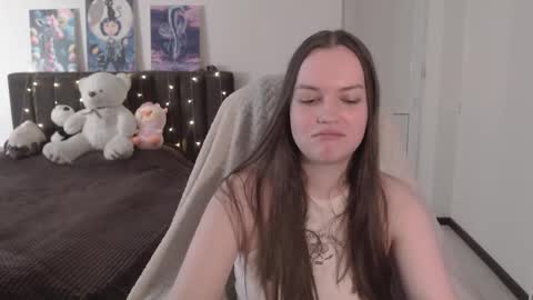 little__flowers online show from 10-10-25, 08:02