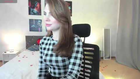 Isabel online show from 02-13-26, 01:45