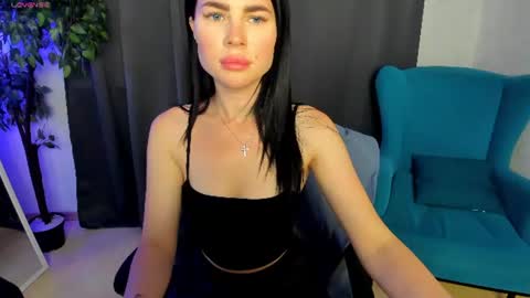 Snapshot of little__isabel chatting on 07-01-26, 07:54 Isabel online show from 07-01-26, 07:54