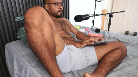 Little bear - give my room a like thanks. online show from 03-01-26, 03:14