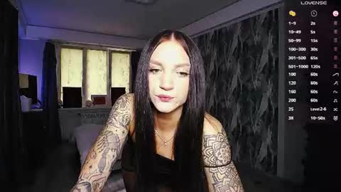 Snapshot of little_birdy chatting on 06-18-26, 02:32 Birdy online show from 06-18-26, 02:32