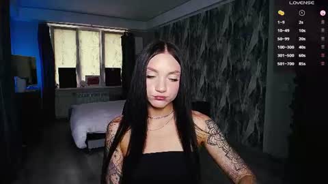 Snapshot of little_birdy chatting on 07-04-26, 11:05 Birdy online show from 07-04-26, 11:05