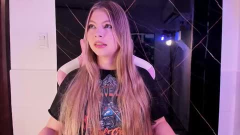 little_blode online show from 10-19-25, 11:33