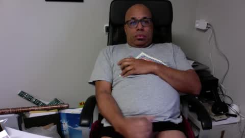 Snapshot of little_buddha chatting on 01-09-25, 07:21 Pure Black Power online show from 01-09-25, 07:21