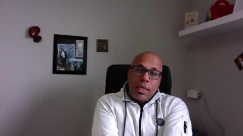 Snapshot of little_buddha chatting on 01-09-25, 10:31 Pure Black Power online show from 01-09-25, 10:31