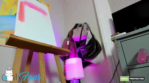 Veronica and Alex online show from 12-23-25, 01:14